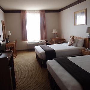 Queen Room Two Queen Beds Non-Smoking